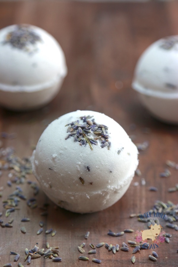 DIY Goat Milk Bath Bombs Recipe! Three Little Goats